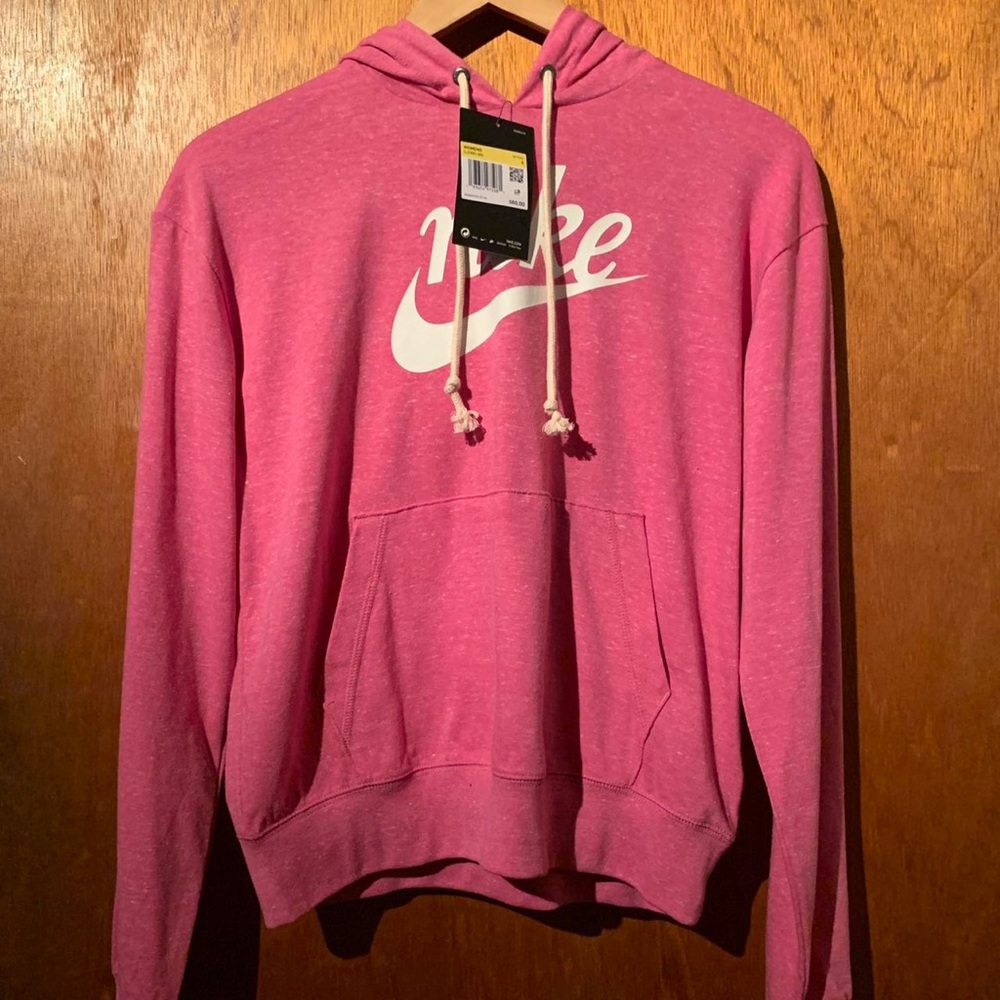 s hot pink nike women’s pullover hoodie
LOOSE fit hoodie